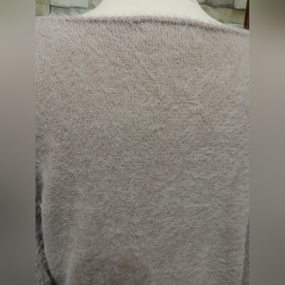 Marled Reunited Large Soft Knit Fluffy Sweater - Picture 3 of 5